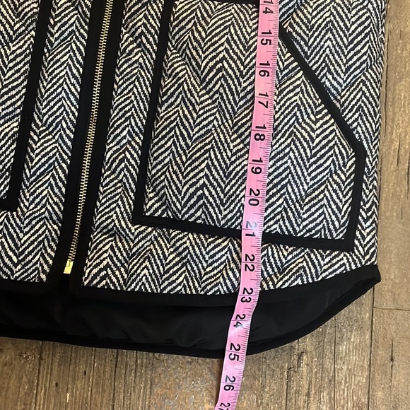 J.Crew Excursion Puffer Vest - Picture 5 of 7